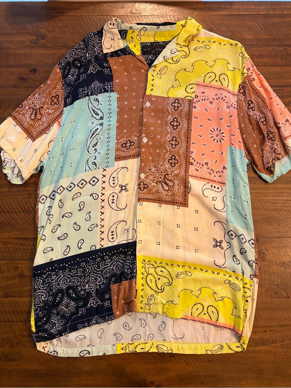 Men’s Multi-Color Patchwork Bandana Print Button Down Shirt Size L